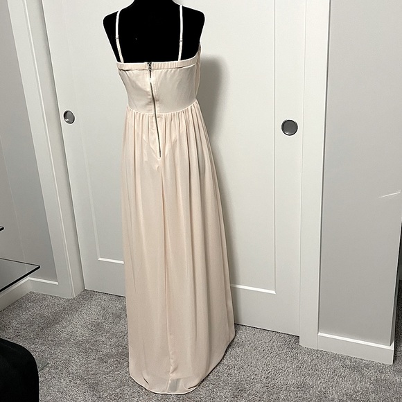 2𝒇𝒐𝒓$150 TFNC cream strapless chiffon long dress sizeM - Picture 2 of 5
